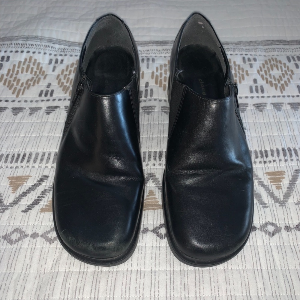 Cloud Walkers Slip on Shoes - Size 8.5W